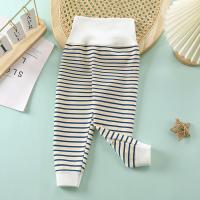 Дети с бархатными утолщенными девочками теплы