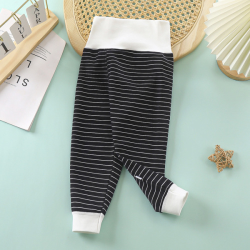 Дети с бархатными утолщенными девочками теплы